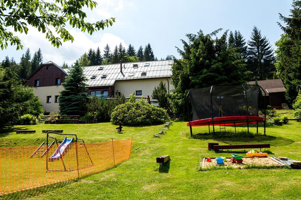 penzion Valentino Bedřichov Exteriér fotografie